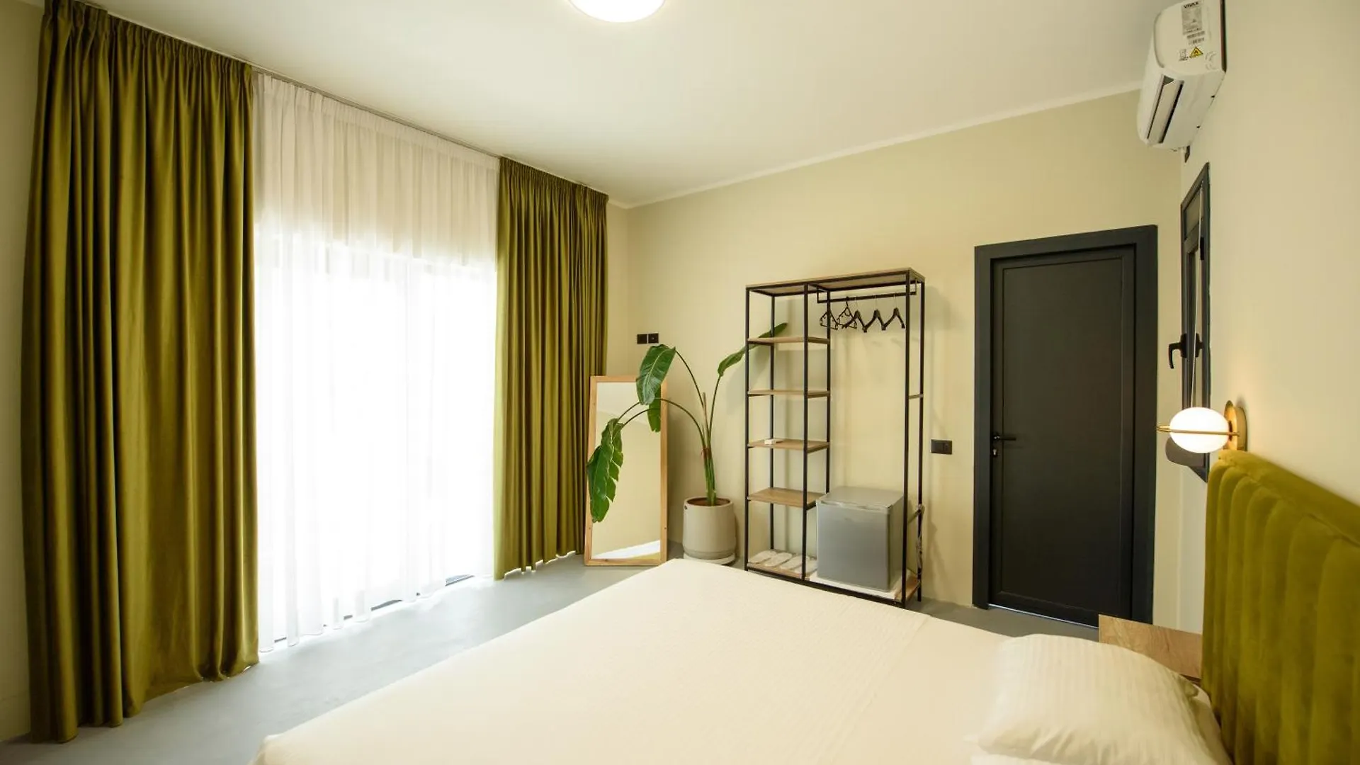 アパートホテル Olivium Rooms Vlorë