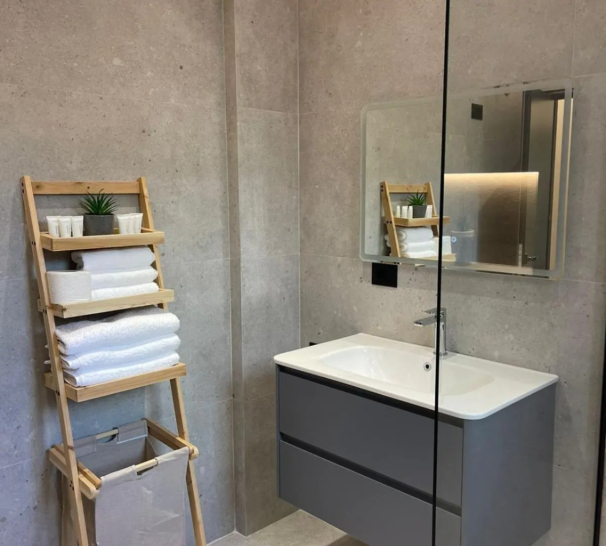 公寓式酒店 Olivium Rooms Vlorë 阿尔巴尼亚